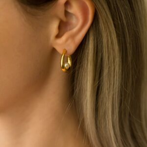 Pearl drop earrings