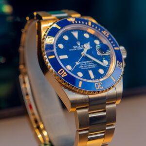 Meridian Aurora diamond bezel