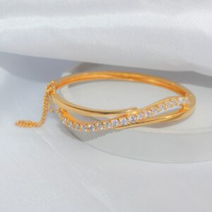 Solstice line bracelet